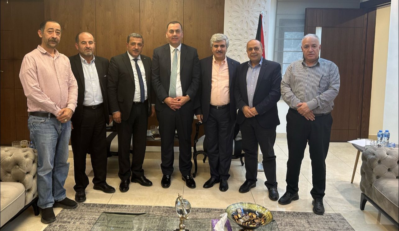 غرفة تجارة وصناعة محافظة رام الله والبيرة تبحث افاق التعاون المشترك مع وزارة الحكم المحلي