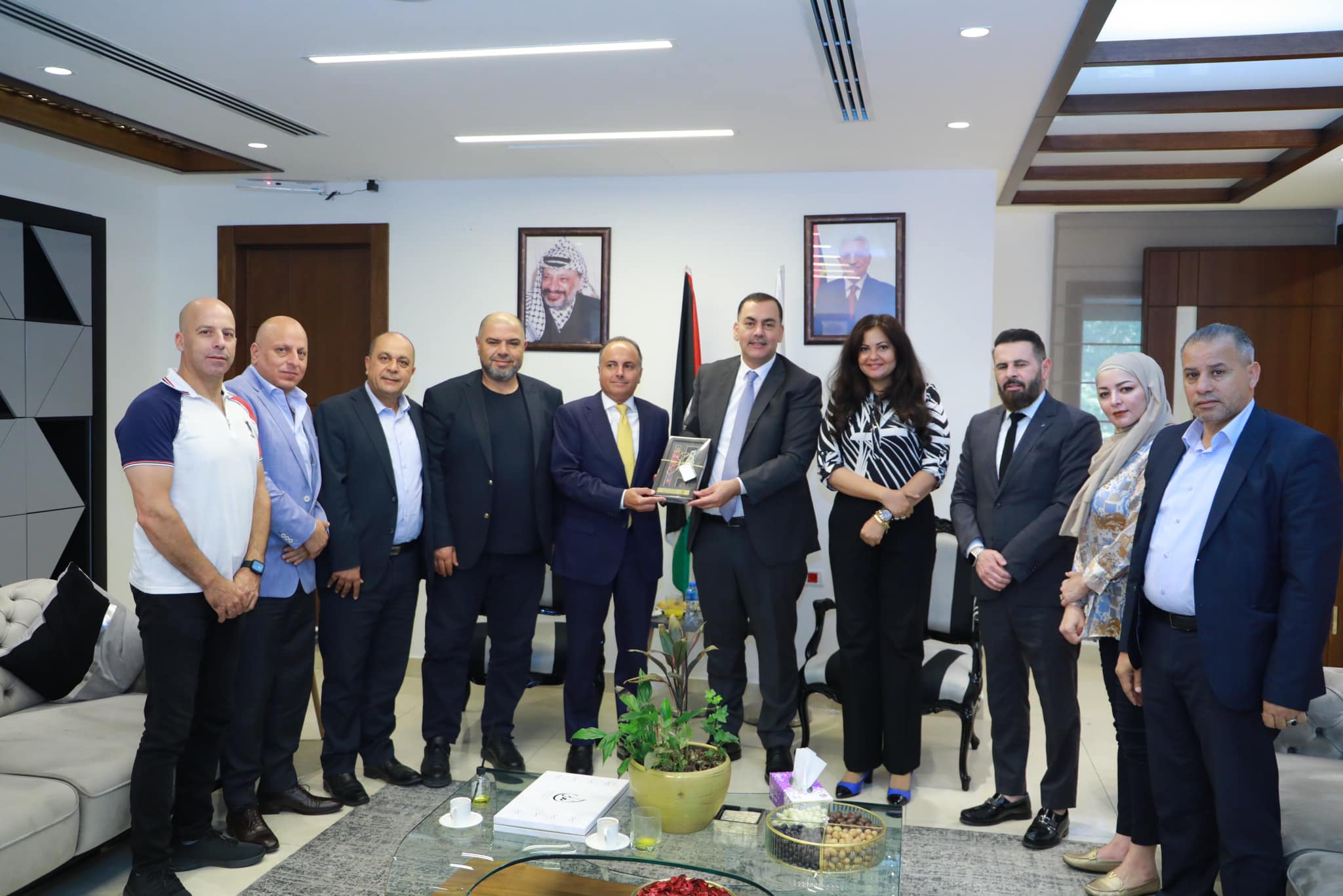 غرفة تجارة وصناعة محافظة رام الله والبيرة تبحث التعاون المشترك مع السفير المصري في فلسطين 